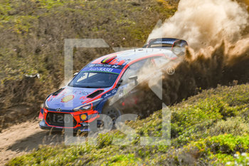 2019-06-16 - Thierry Neuvlle, su Hyundai WRC Plus, alle prese con la Prova Speciale 17 - WRC - RALLY ITALIA SARDEGNA - DAY 04 - RALLY - MOTORS